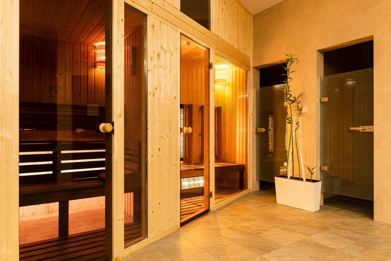 Hotel Jasna デマノブスカ・ドリーナ エクステリア 写真