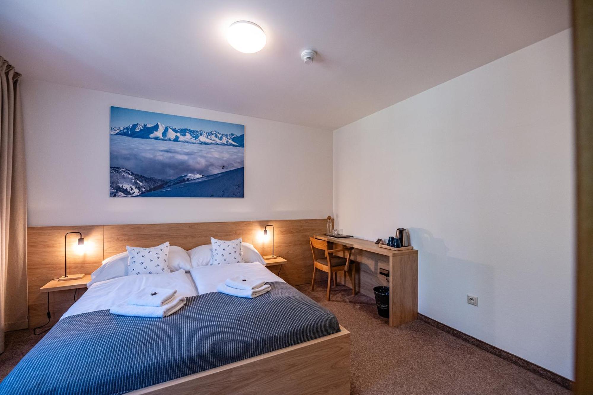 Hotel Jasna デマノブスカ・ドリーナ エクステリア 写真