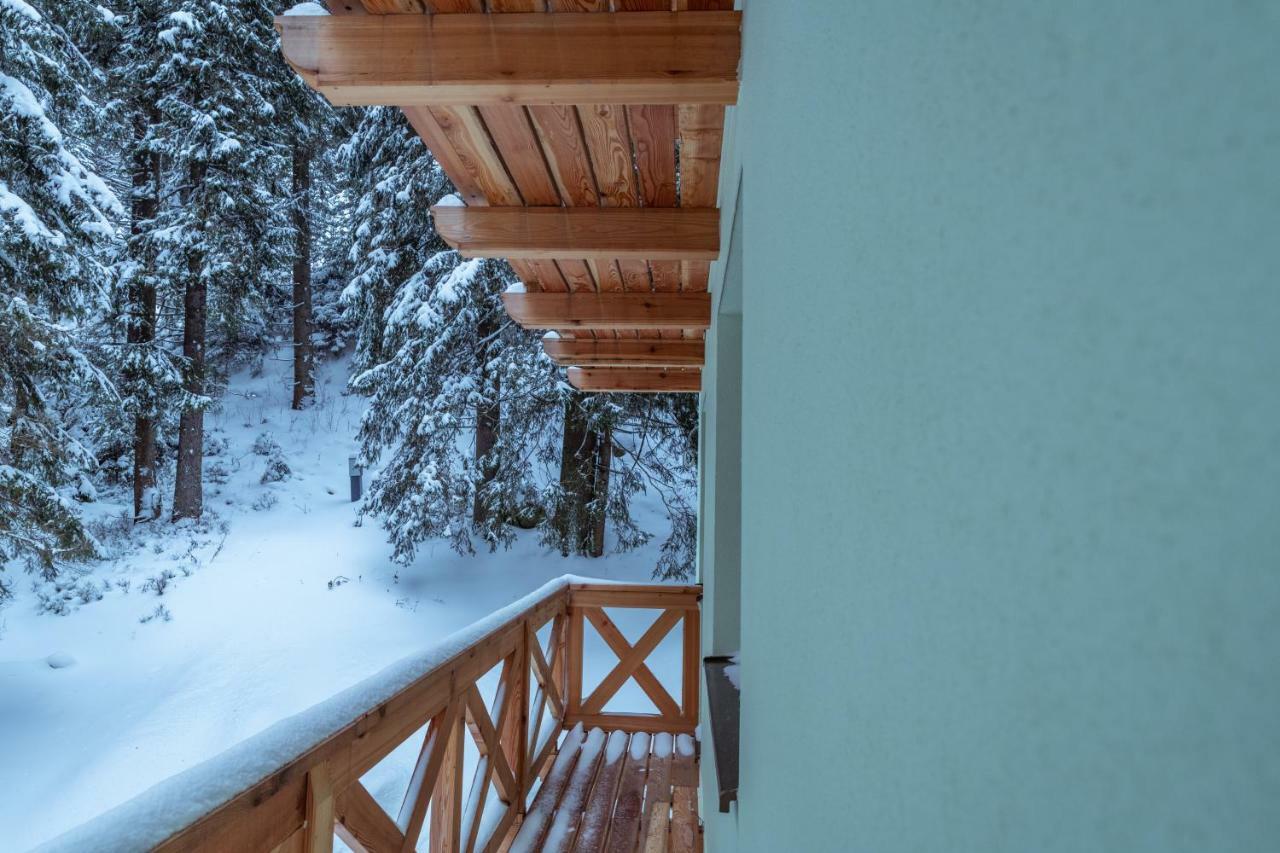 Hotel Jasna デマノブスカ・ドリーナ エクステリア 写真
